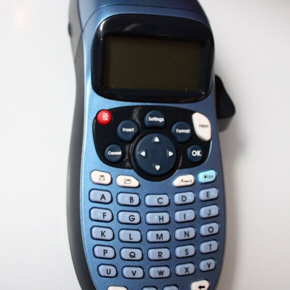 DYMO LetraTag 100H Label Maker Handheld Portable Label Printer LT-100H - Picture 11 of 11